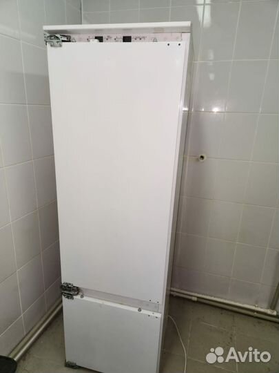 Встраиваемый холодильник бу аеg