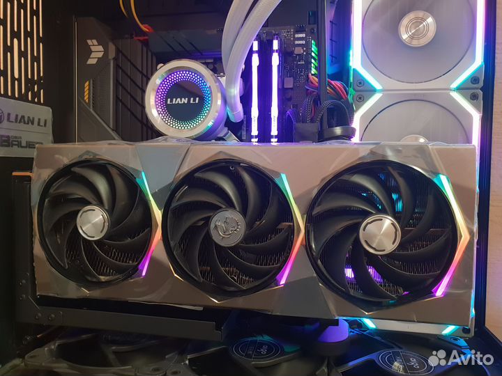 Видеокарта MSI GeForce RTX 4070 Ti suprim X