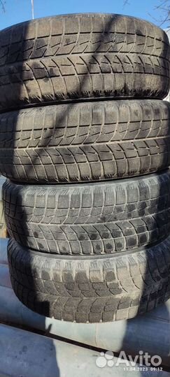 Bridgestone Blizzak WS-60 205/60 R16 92R