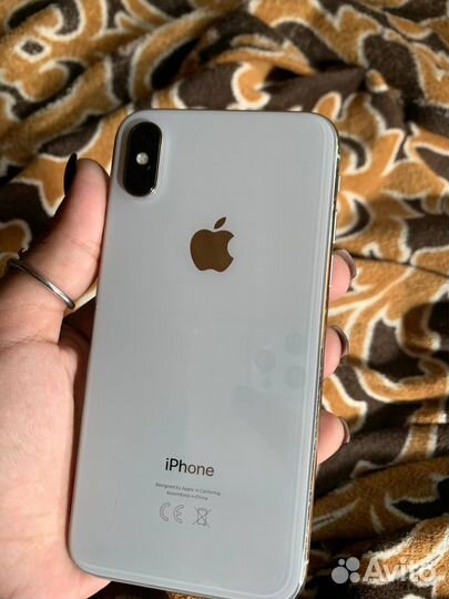 iPhone X, 64 ГБ