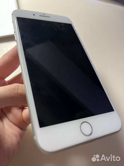 iPhone 8 Plus, 64 ГБ