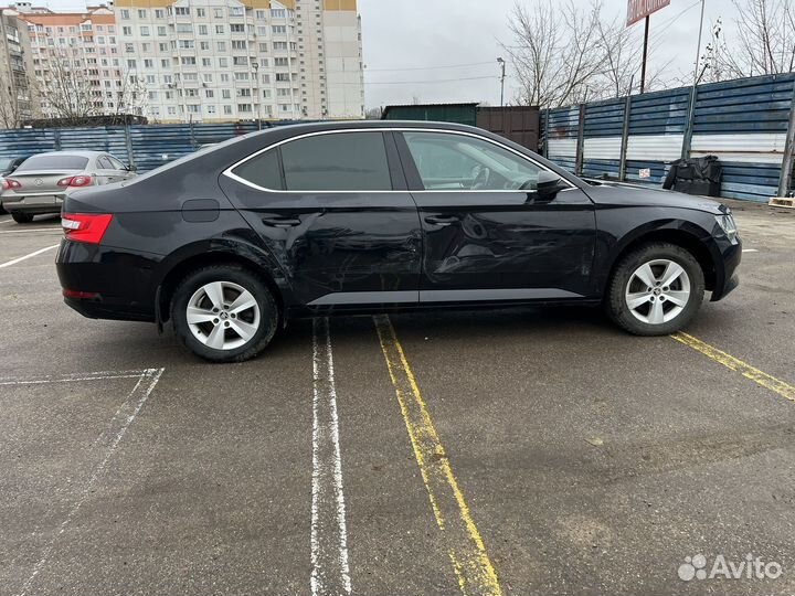 Skoda Superb 1.8 AMT, 2016, битый, 119 070 км