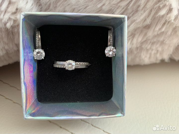 Серебряный комплект