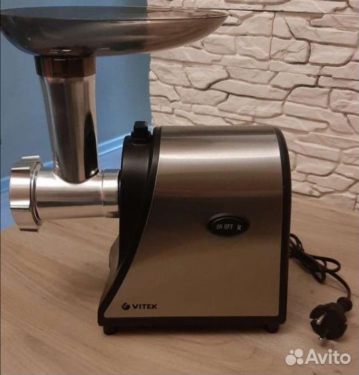 Мясорубка vitek Vt-3636 новая в упаковке