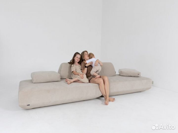 Диван со спальным местом 4400х1800 мм