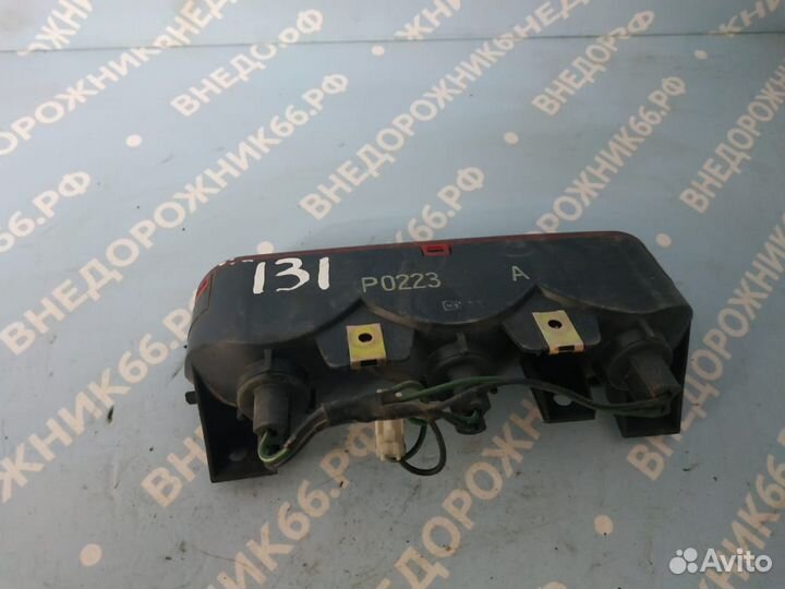 Стоп-сигнал Mitsubishi Pajero 3/Montero 3 00-06