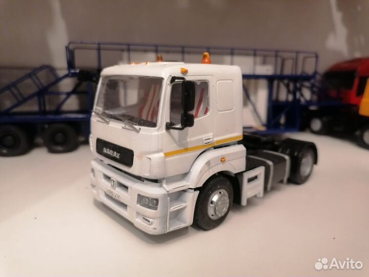 Модель грузовика камаз-5490 авд, AVD, 1:43