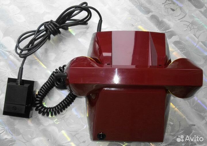 Телефонный аппарат с кнопкой (СССР)