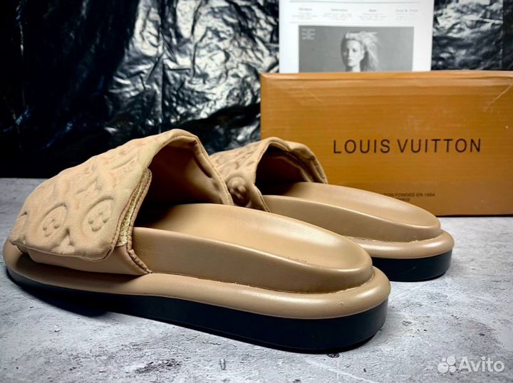 Сланцы женские louis vuitton