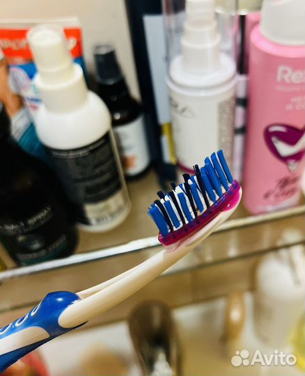 Шикарная Зубная щетка oral b