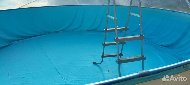 Бассейн и купол