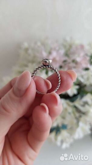 Серебряное кольцо
