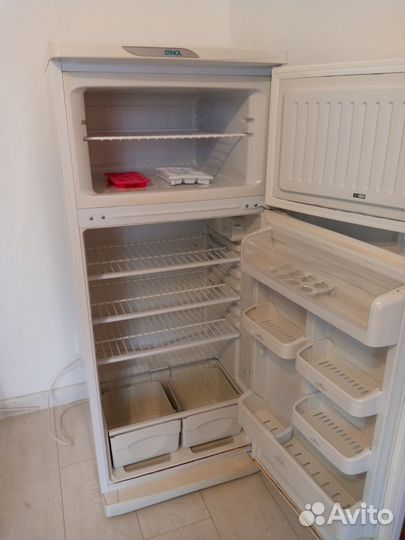 Холодильник Stinol