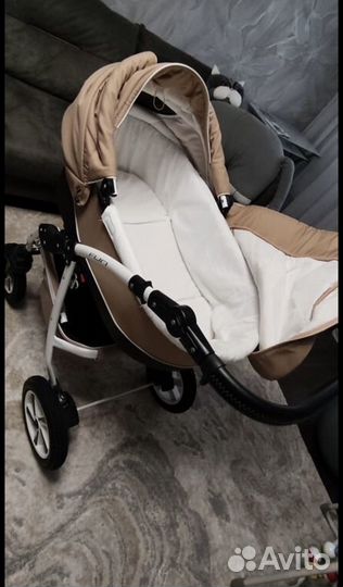Детские коляски 2 в 1 и вещи в подарок