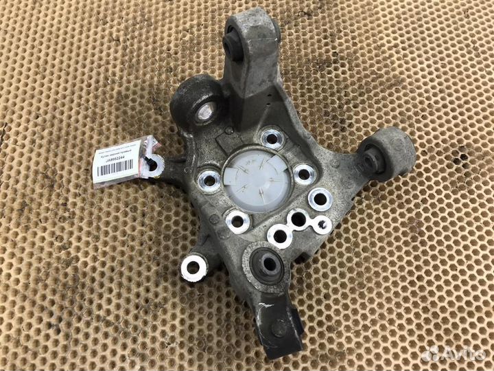 Кулак задний правый Nissan Teana (J32) 2008-2012