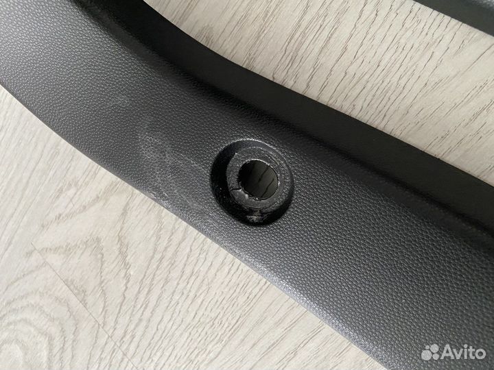 Накладки салонные крышки багажника Mazda 3 Bk