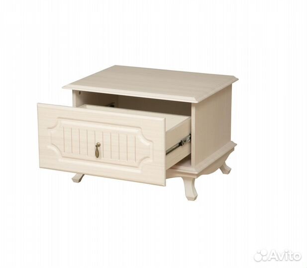 Тумба прикроватная новая в классическом стиле