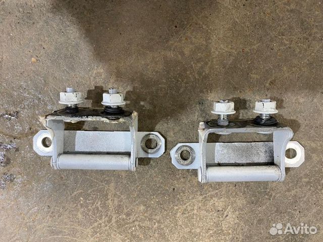 Петля крышки багажника Nissan X-trail t31 07-14