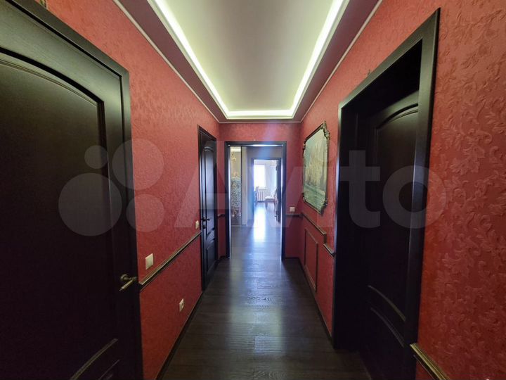 2-к. квартира, 130 м², 9/11 эт.