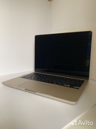 Apple MacBook Air 13 2022 m2 16 256