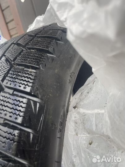 Hankook Winter I'Cept iZ 2 W616 225/40 R18 92T