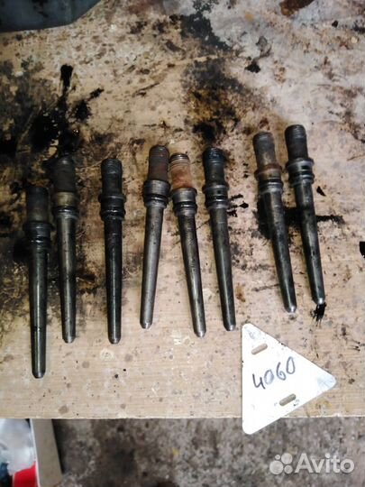 Штуцер 9060170524 морковка мерседес актрос