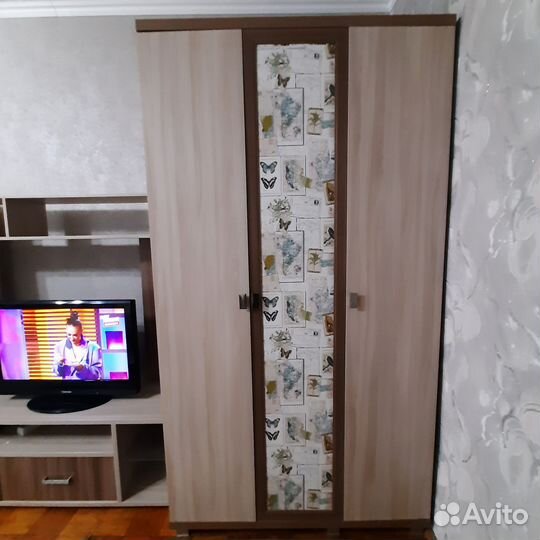 Шкаф с зеркалом, стенка -Горка. Можно отдельно