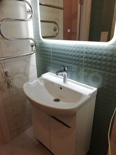 2-к. квартира, 53 м², 3/6 эт.