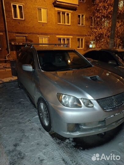 Mitsubishi Airtrek 2.4 AT, 2001, битый, 253 000 км