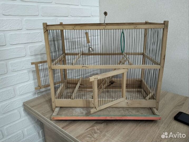 Клетка для птиц из дерева