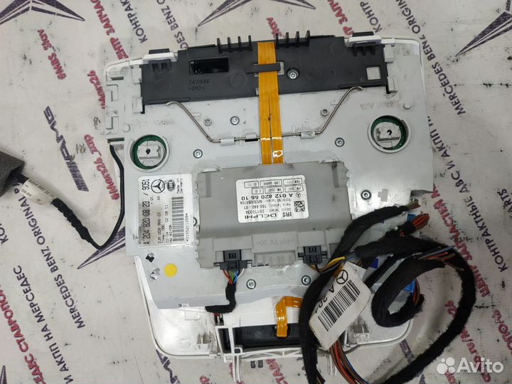 Плафон w204 Mercedes передний