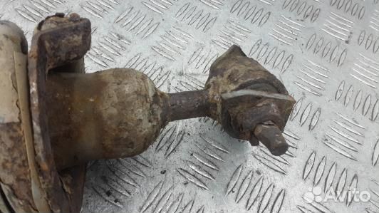 Стойка передняя правая nissan pathfinder R51 (KML2