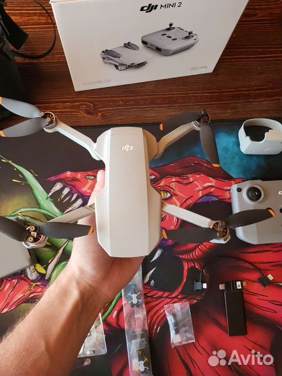 Квадрокоптер DJI Mini 2 Fly More Combo