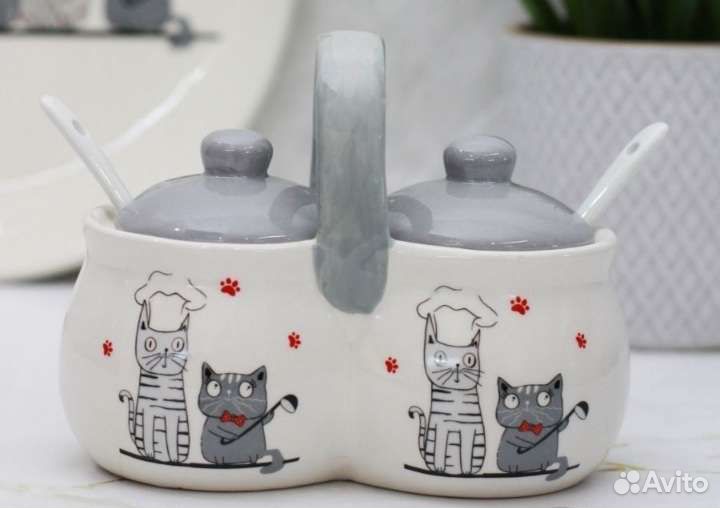 Набор для специй 2ух секционный с 2 ложками новый