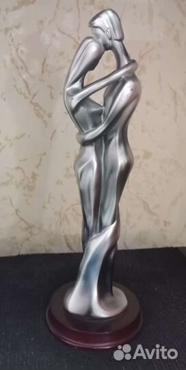 Статуэтка * влюблённые*