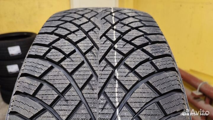 Nokian Tyres Hakkapeliitta R5 225/50 R17 98R