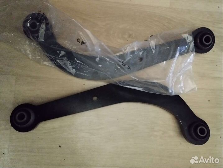 Рычаги задние верхние поперечные,Тойота Авенсис