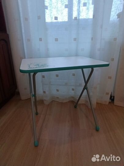 Детский стол