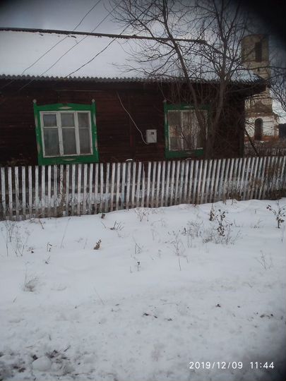 Дом 30 м² на участке 5 сот.