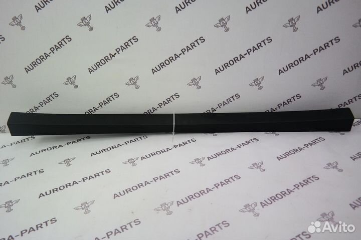 Обшивка крышки багажника audi Q7 2009-2015