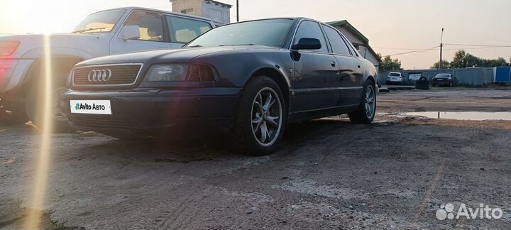 Audi A8 4.2 AT, 1996, 380 000 км