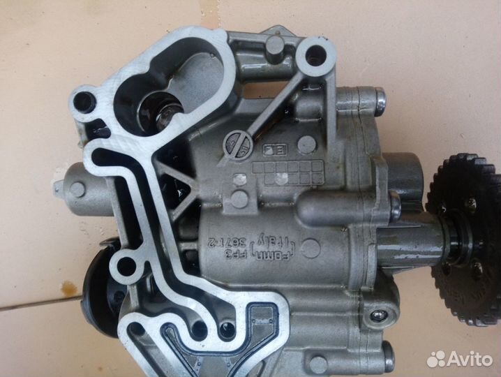 Масляный насос VAG 1,4 TSI 04E115109E