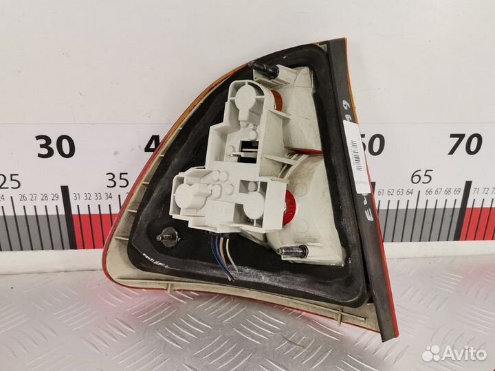 Фонарь задний правый BMW 3 E46 2001 63218368758