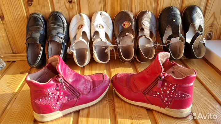 Детские вещи. Сандалии, ботиночки, туфли, носки