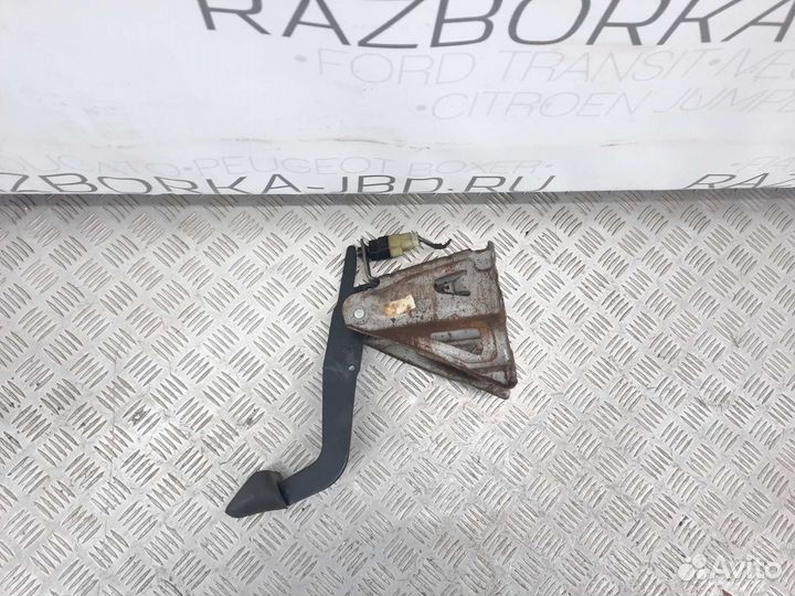 Педаль тормоза mercedes sprinter 906