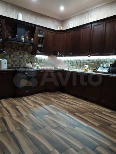 Дом 170 м² на участке 6,5 сот.