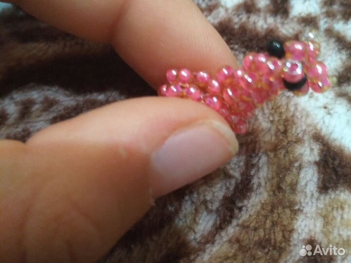 Фигурка из бисера динозавр