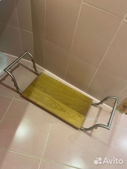 Столик полка для ванной
