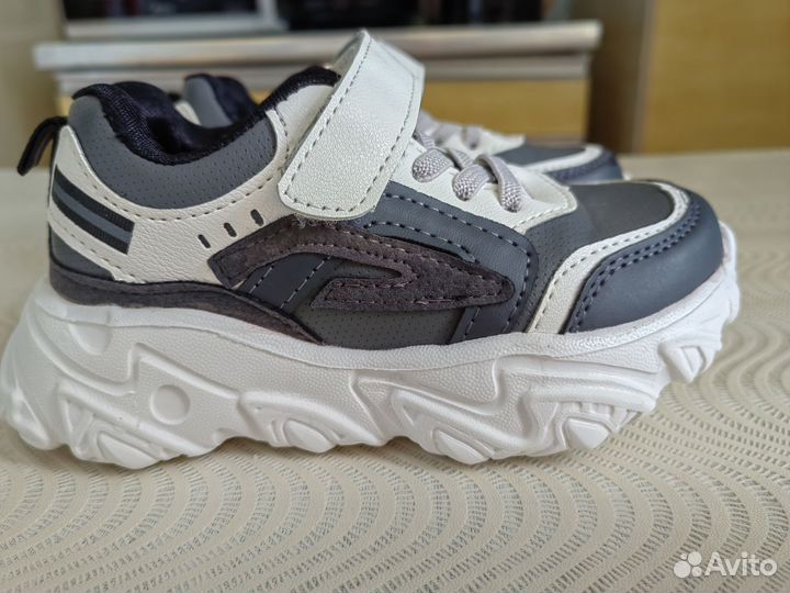 Обувь для мальчика пакетом 25 26