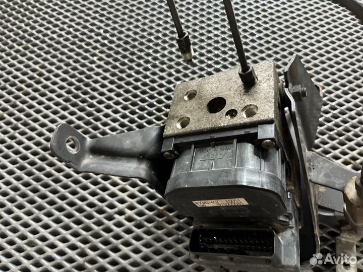 Блок ABS Nissan Safari